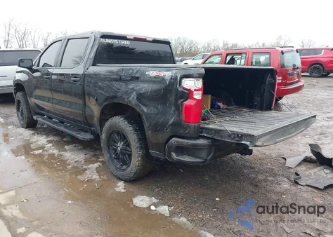 2022 Chevrolet Silverado 1500 Ltd 4Wd Short Bed Custom z USA, uszkodzony, nr VIN 1GCPYBEK5NZ111837